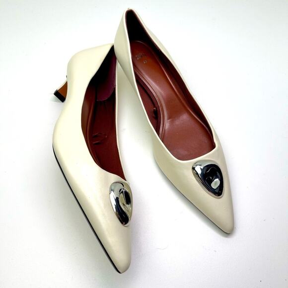 Zara Shoes - Zara Women's Metal Detail White Leather Kitten Heel Pointed Toe Shoes